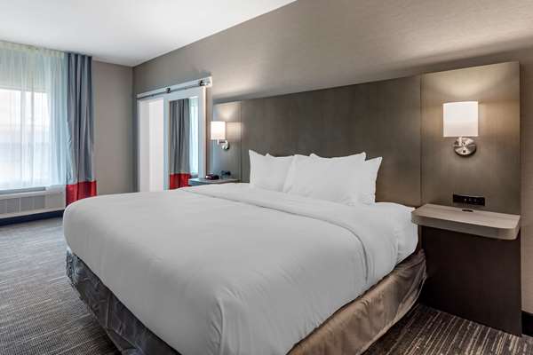 Suite - Comfort Inn & Suites Olive Branch