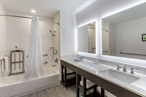 Suite - Comfort Inn & Suites Olive Branch