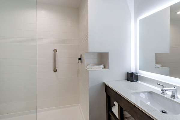  - Comfort Inn & Suites Olive Branch