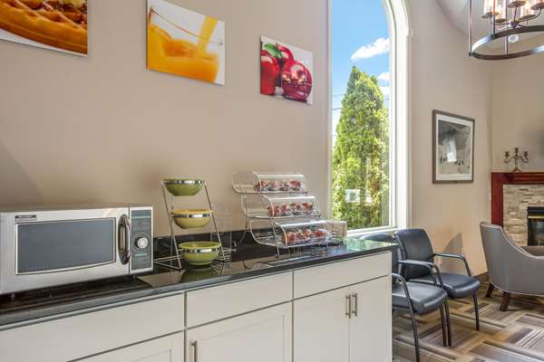 Amenities - Quality Inn & Suites Gorham