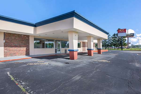 Exterior view - Econo Lodge Neenah