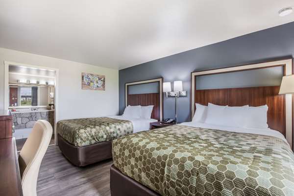  - Econo Lodge Neenah