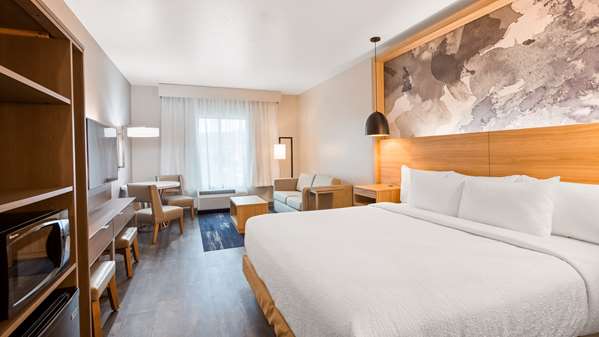  - Best Western Plus Settlers Point Hotel - I-15, Exit 13