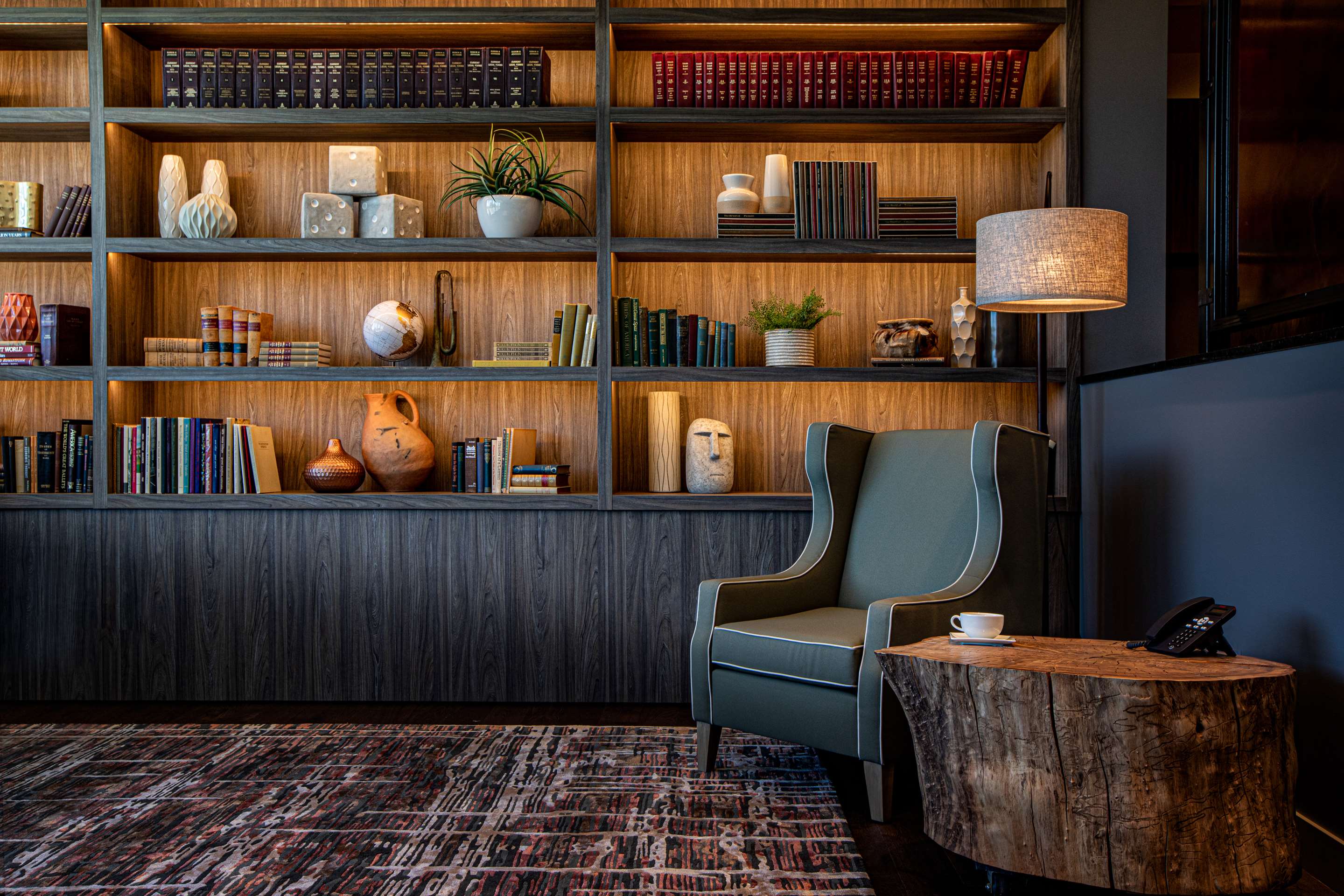 MAV Lobby Detail | Hotel Maverick