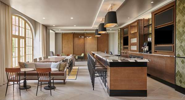 Restaurant - Hyatt House Hotel Medical District Chicago