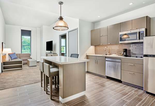 Suite - Hyatt House Hotel Medical District Chicago