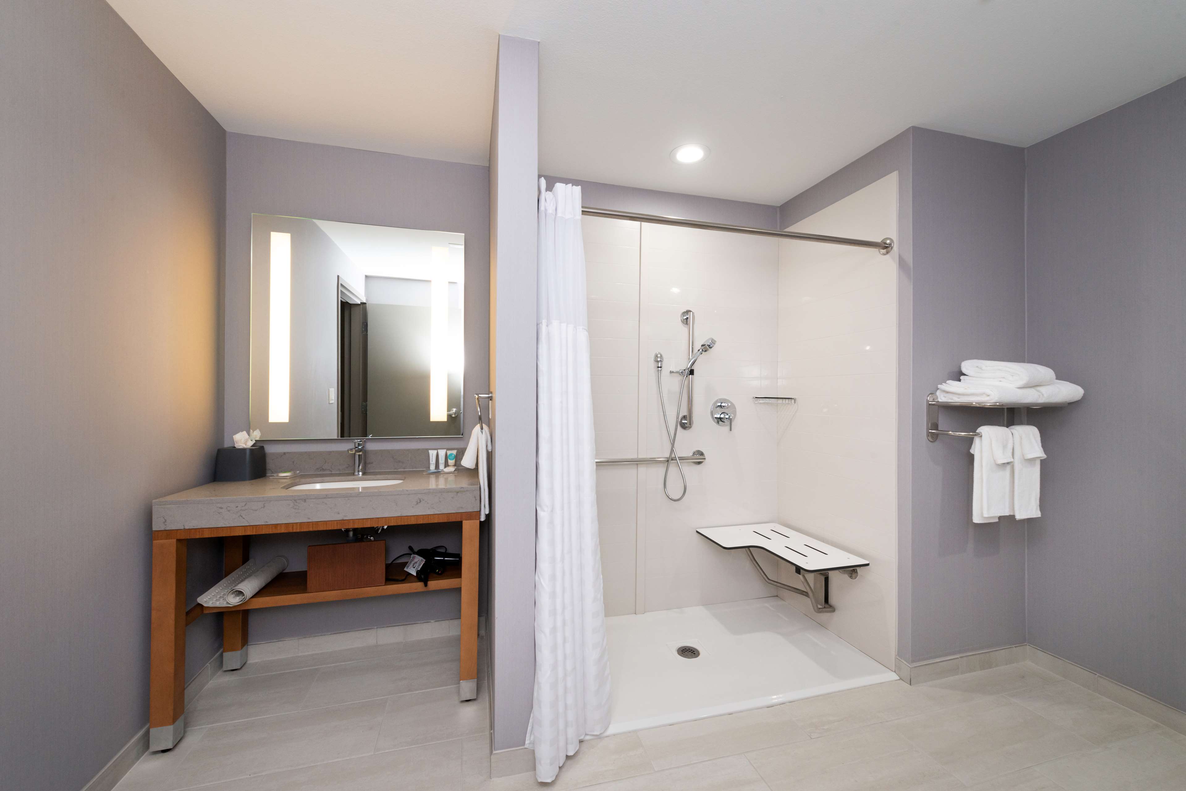 Hyatt Place Dallas/Rockwall Room Type - Accessible King Bed RollIn Shower (plus sofa bed) Hyatt Place Dallas/Rockwall Room Type - Accessible King Bed RollIn Shower (plus sofa bed)