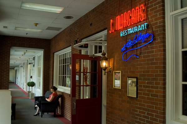 Restaurant - Capitol Plaza Hotel Montpelier