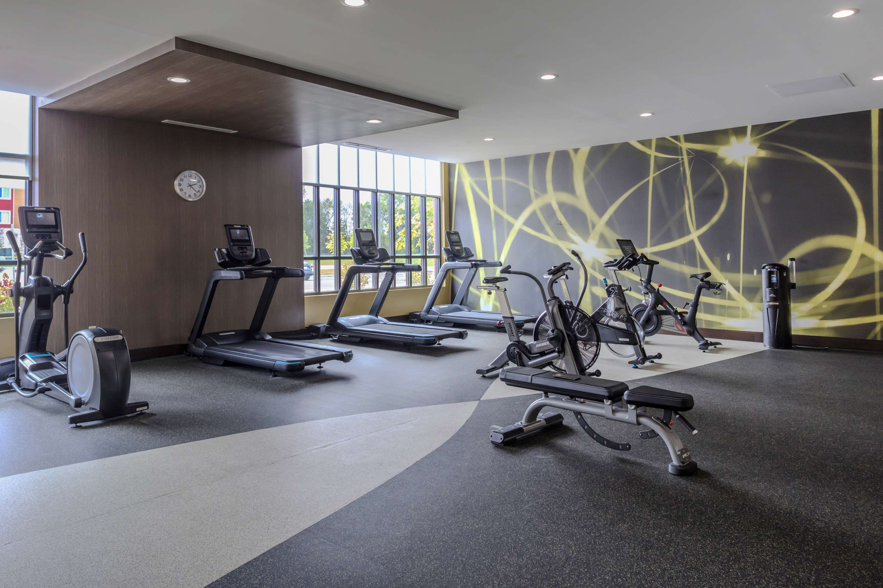 Health club fitness center gym | Hilton Garden Inn Detroit Utica