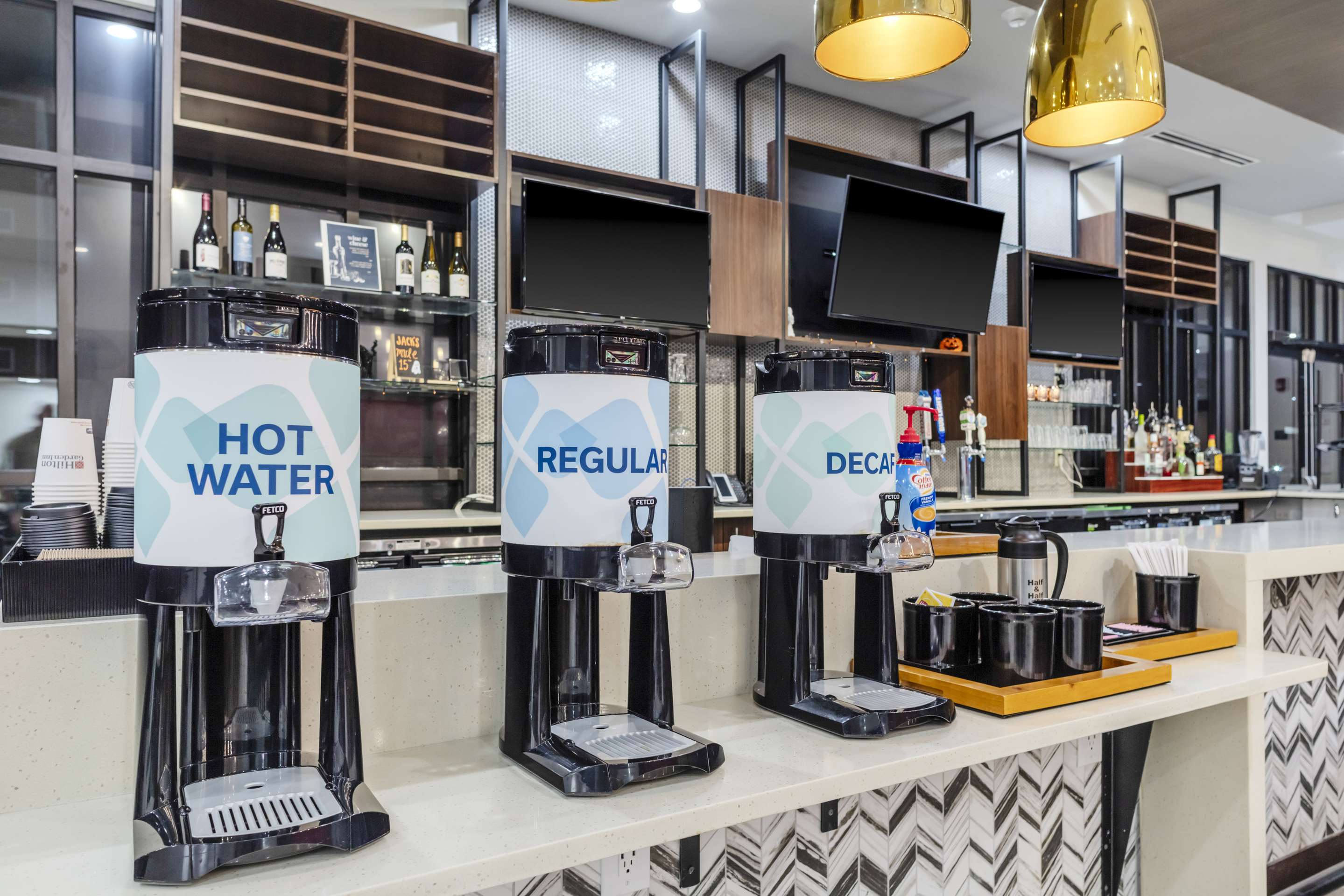 Restaurant | Hilton Garden Inn Detroit Utica