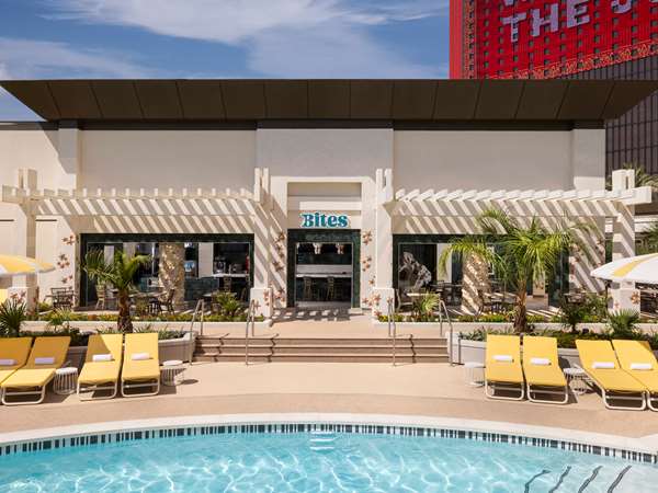 Pool - Hilton Hotel at Resorts World Las Vegas - I-15, Exit 39