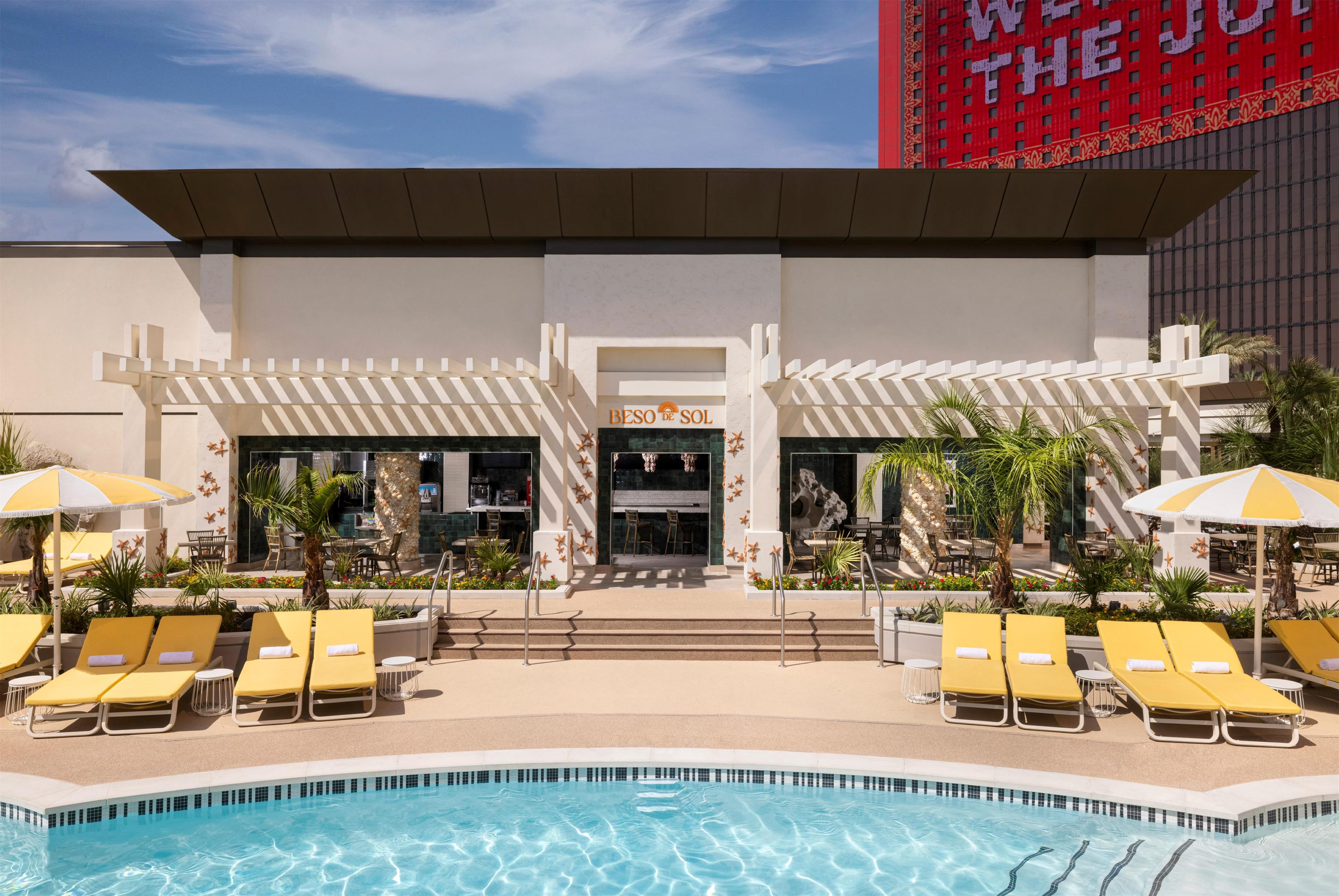 Pool | Las Vegas Hilton at Resorts World