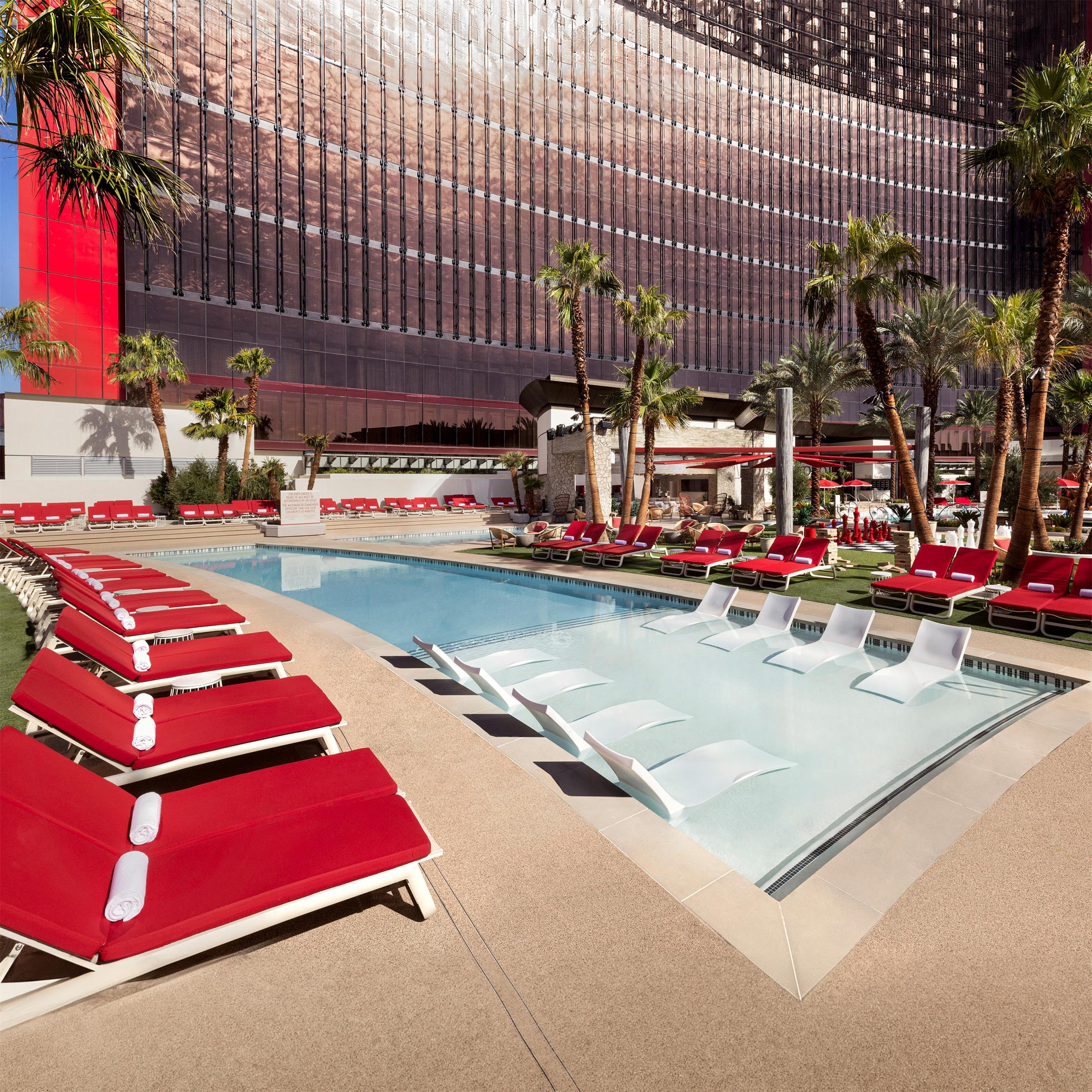 Pool | Las Vegas Hilton at Resorts World