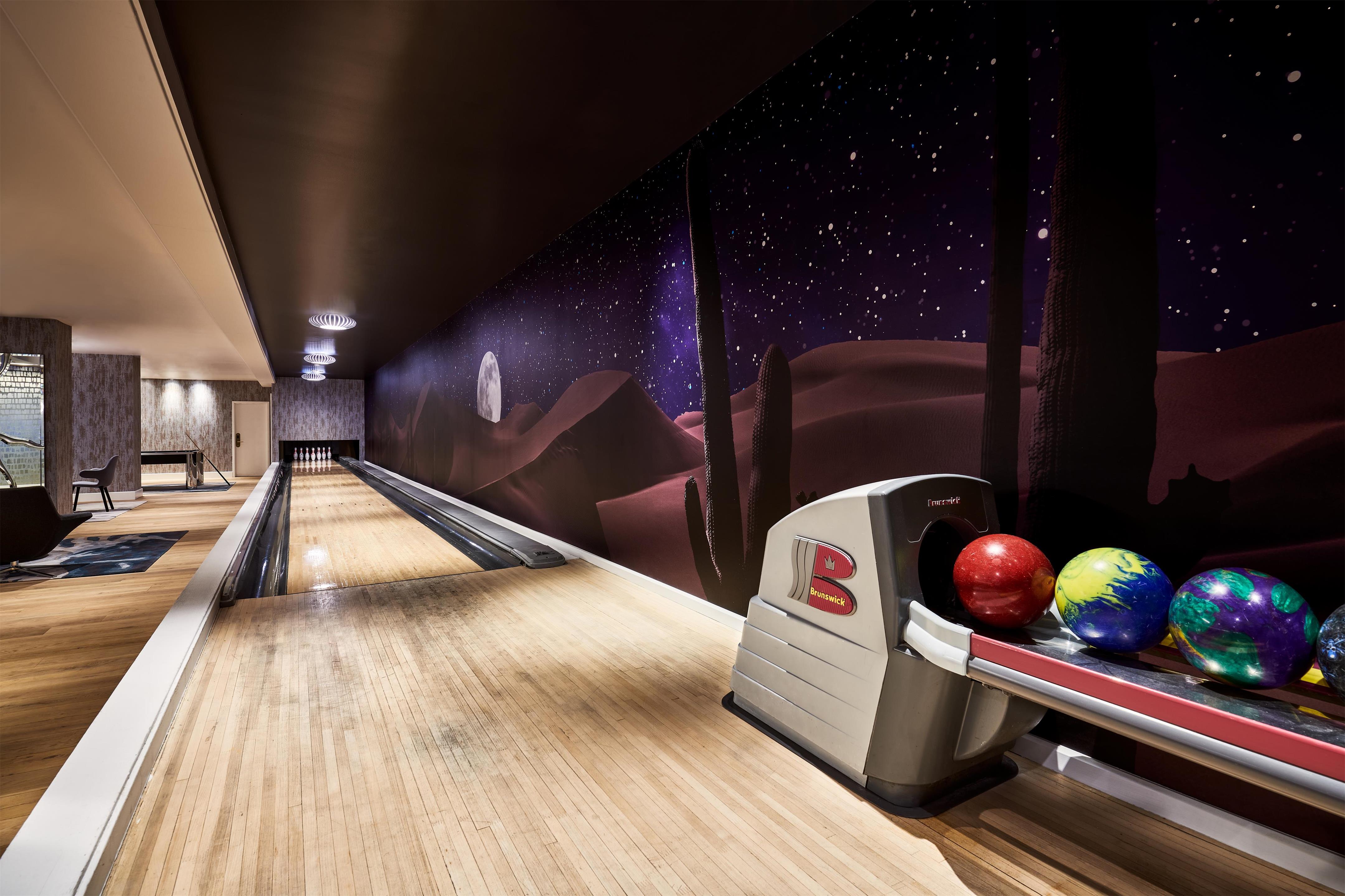 Recreational Facility | Virgin Hotel Las Vegas, Curio Collection by Hilton