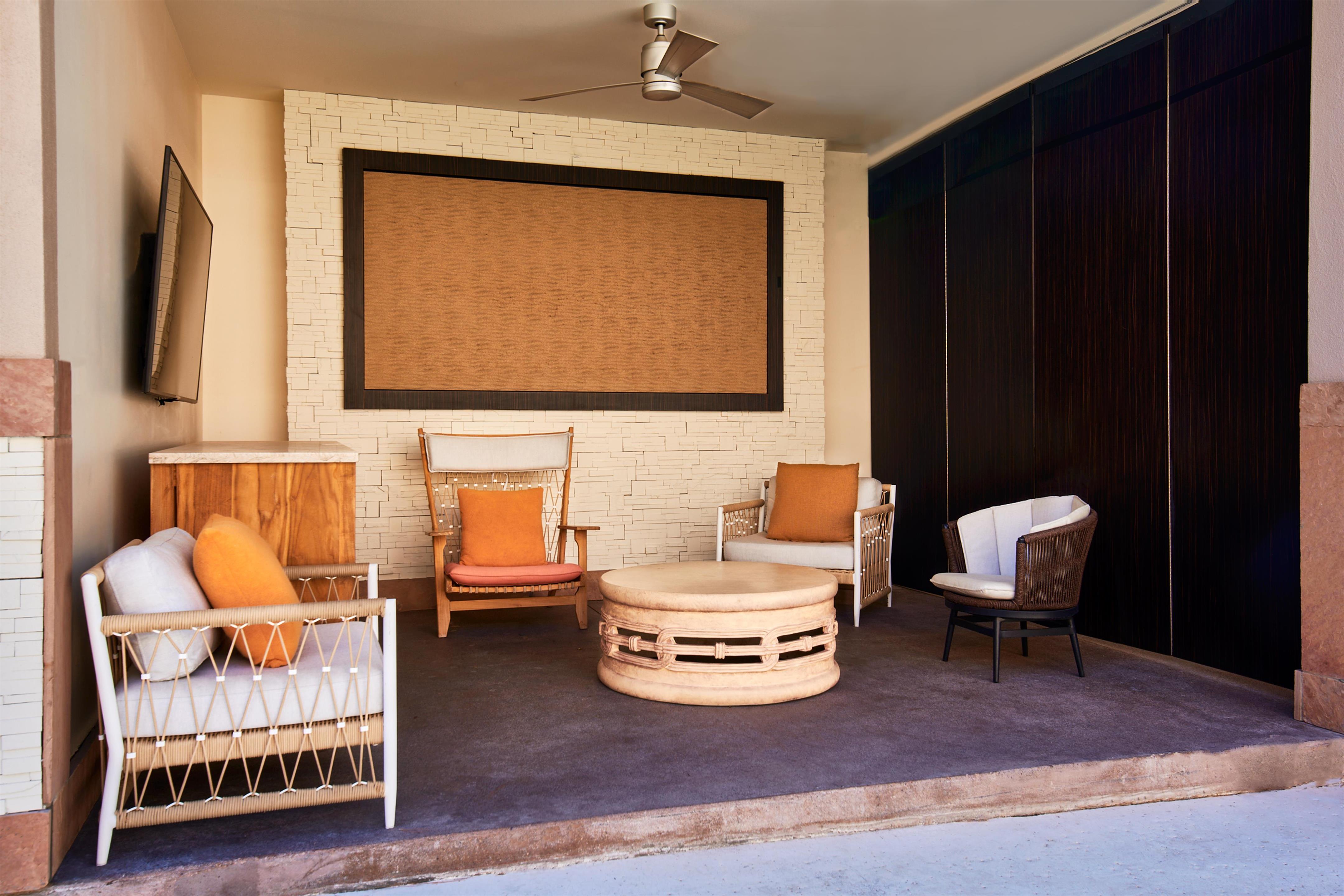 Meeting Room | Virgin Hotel Las Vegas, Curio Collection by Hilton