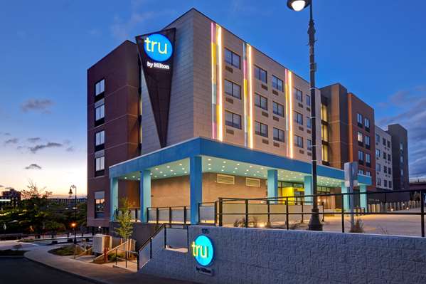 Exterior view - Tru by Hilton Hotel Downtown Manchester