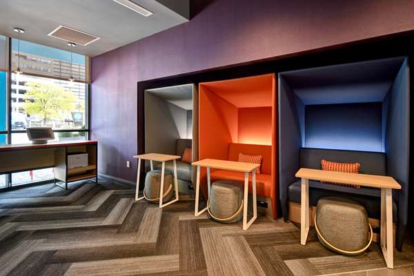  - Tru by Hilton Hotel Downtown Manchester