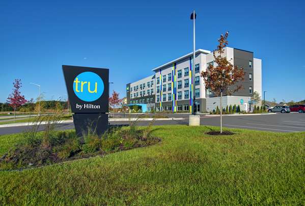 Exterior view - Tru by Hilton Hotel Stoughton