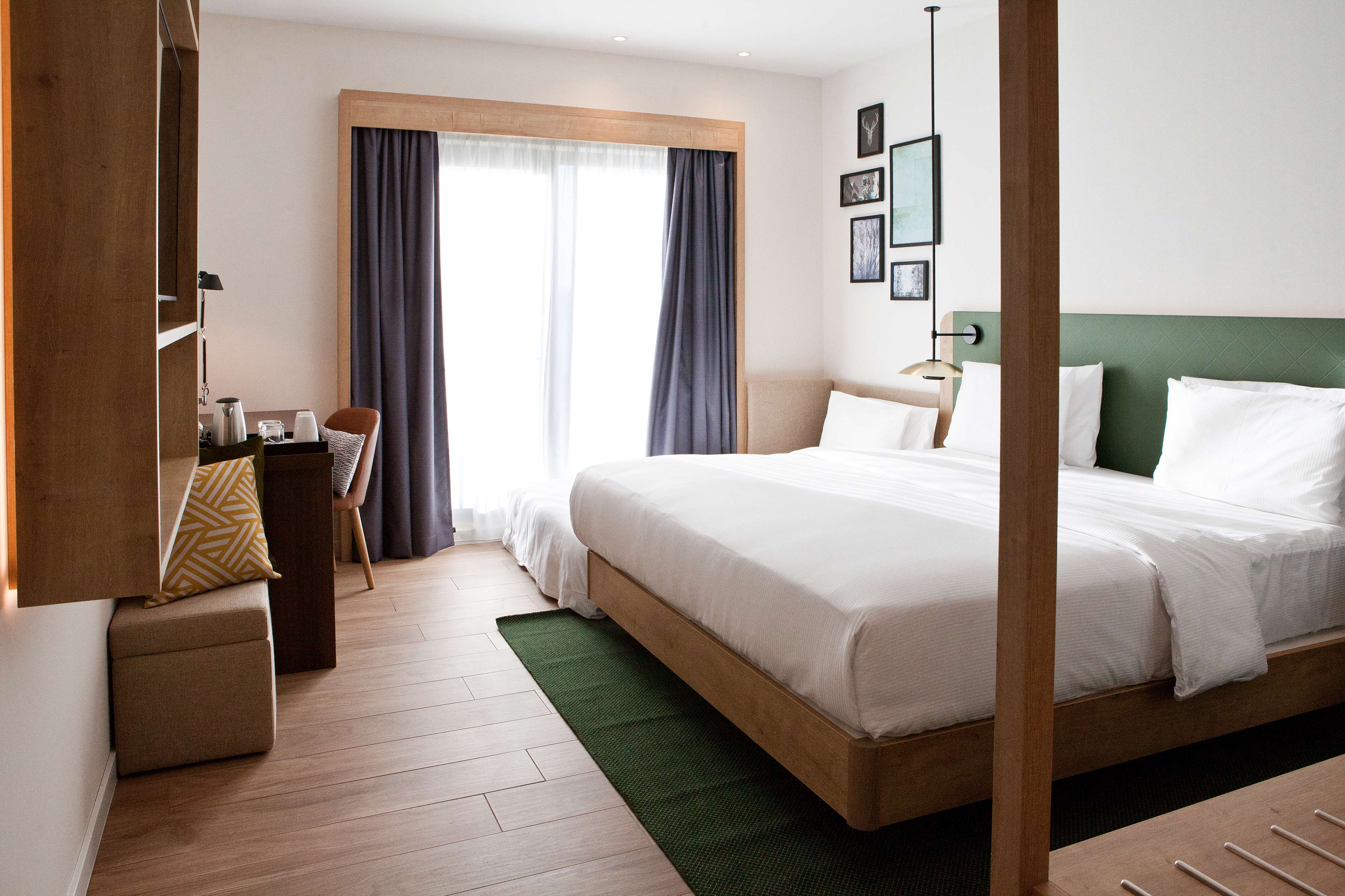Hilton Garden Inn Munich Messe Room Type - KING ROOM WITH SOFA BED