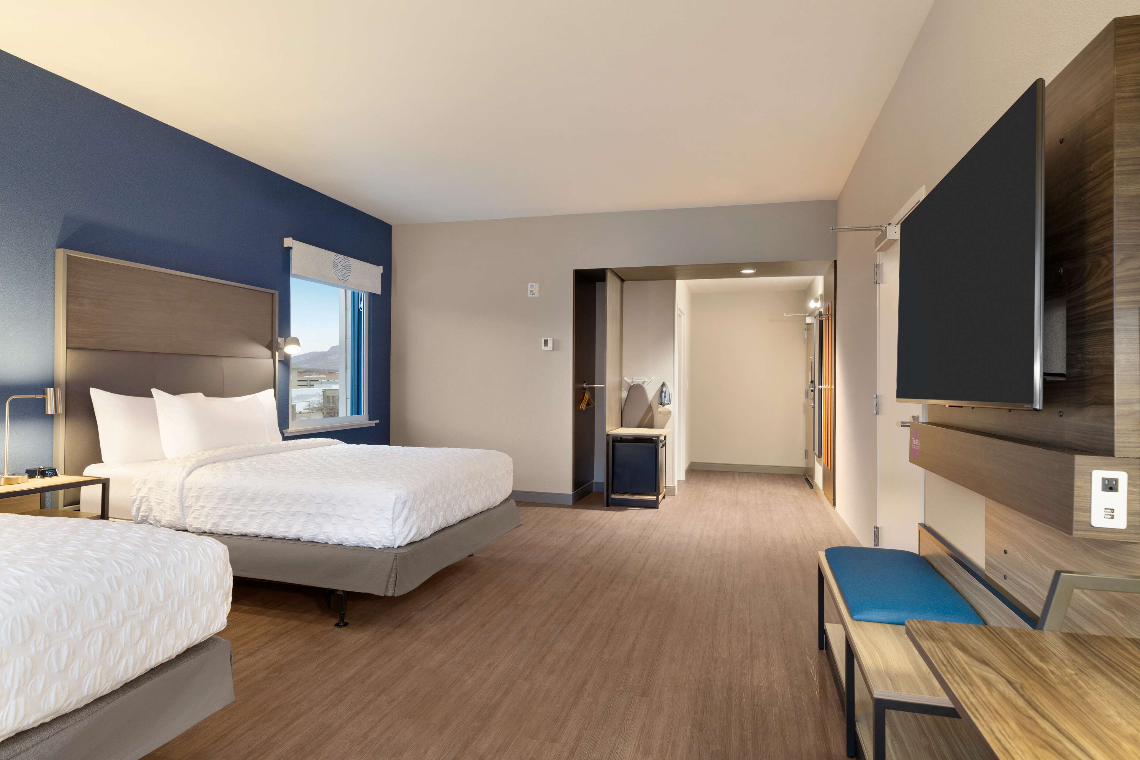 Tru By Hilton Ogden, UT Room Type - 2 QN MOB HEAR ACC W TUB