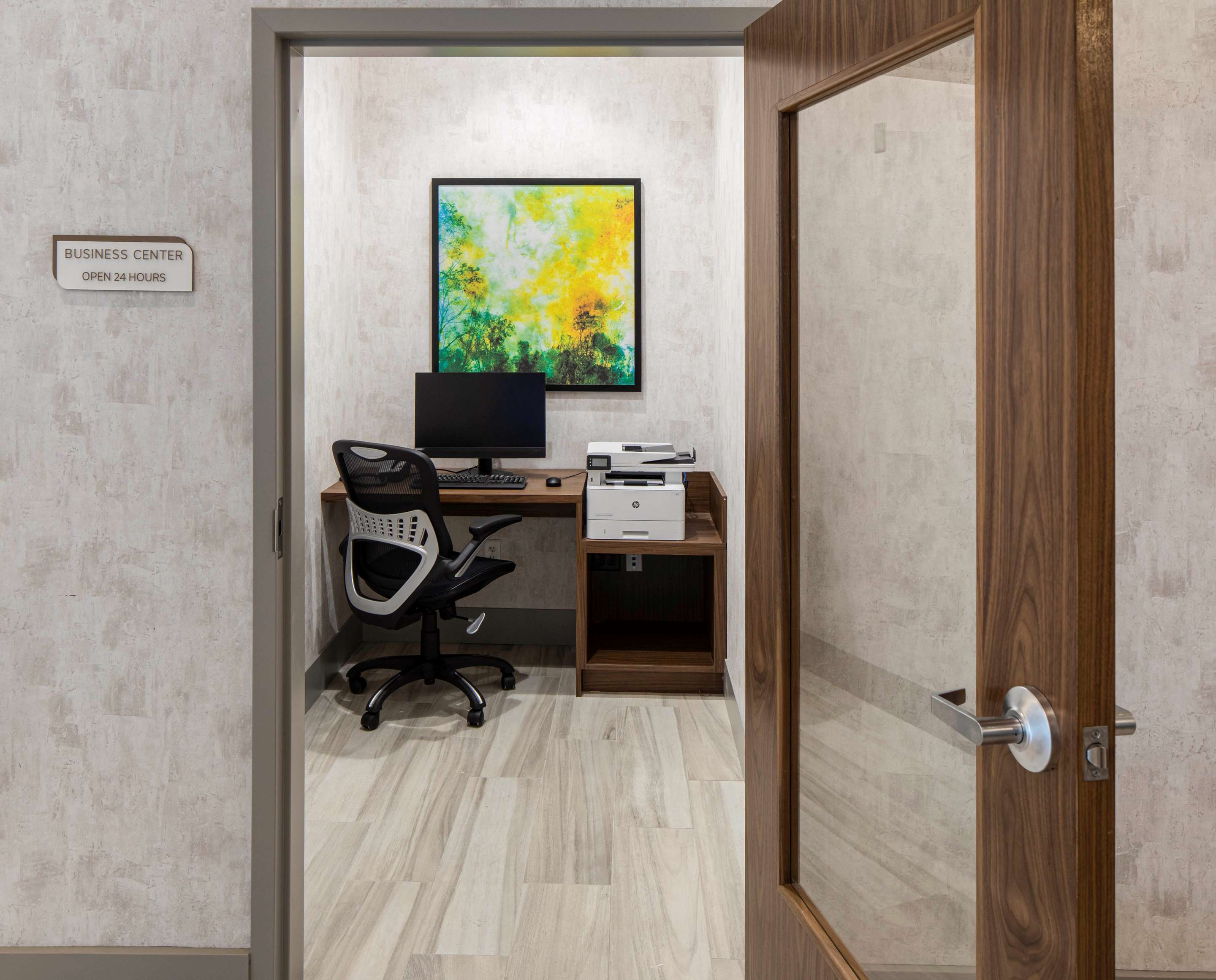 Business Center | Hilton Garden Inn Wilsonville