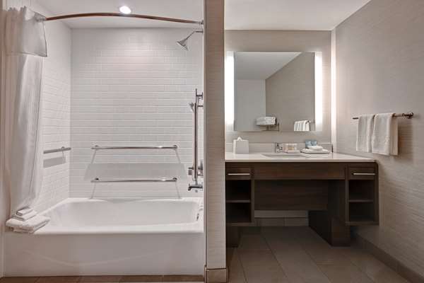  - Home2 Suites by Hilton Anaheim Resort - I-5, Exit 110