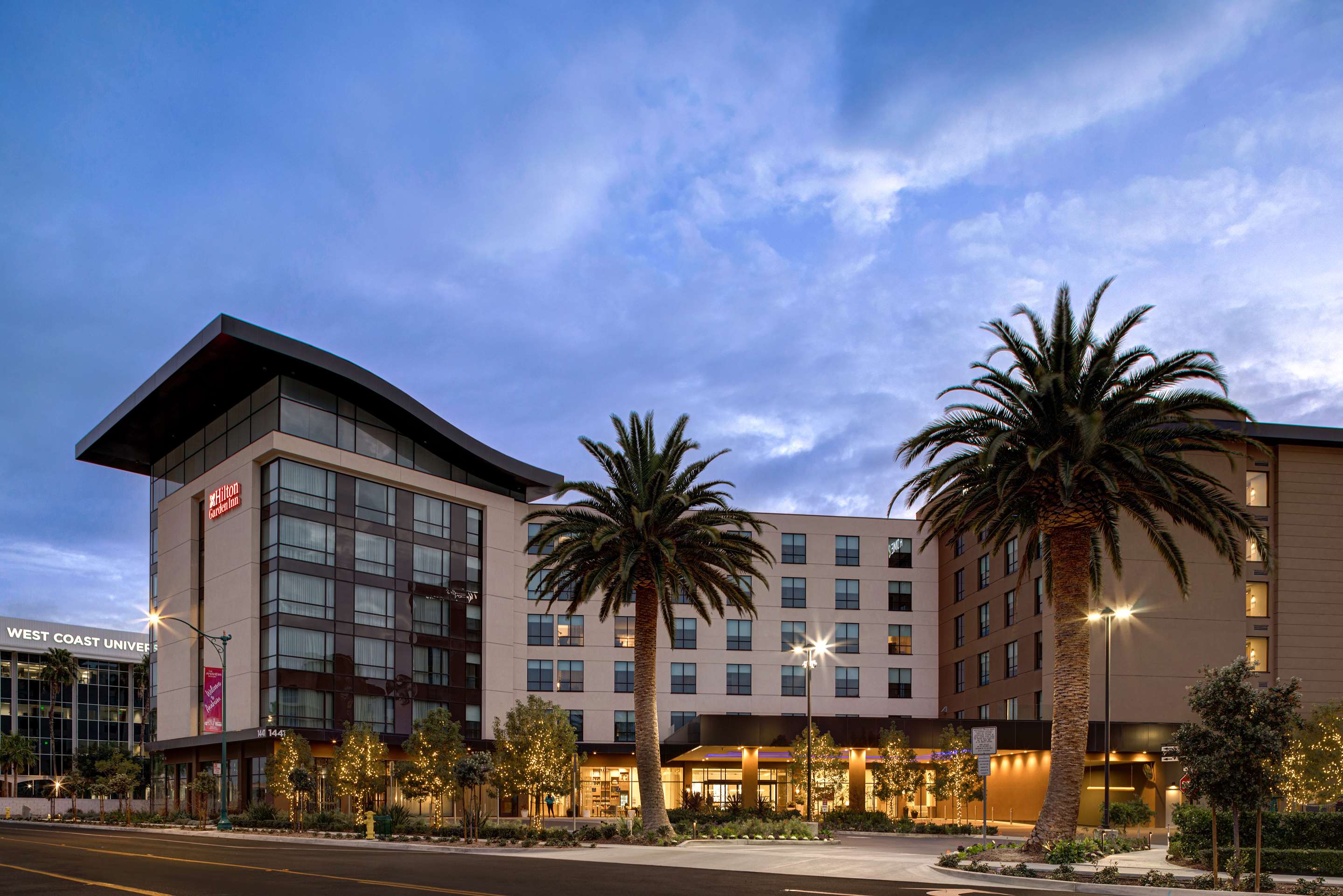 Exterior | Home2 Suites By Hilton Anaheim Resort