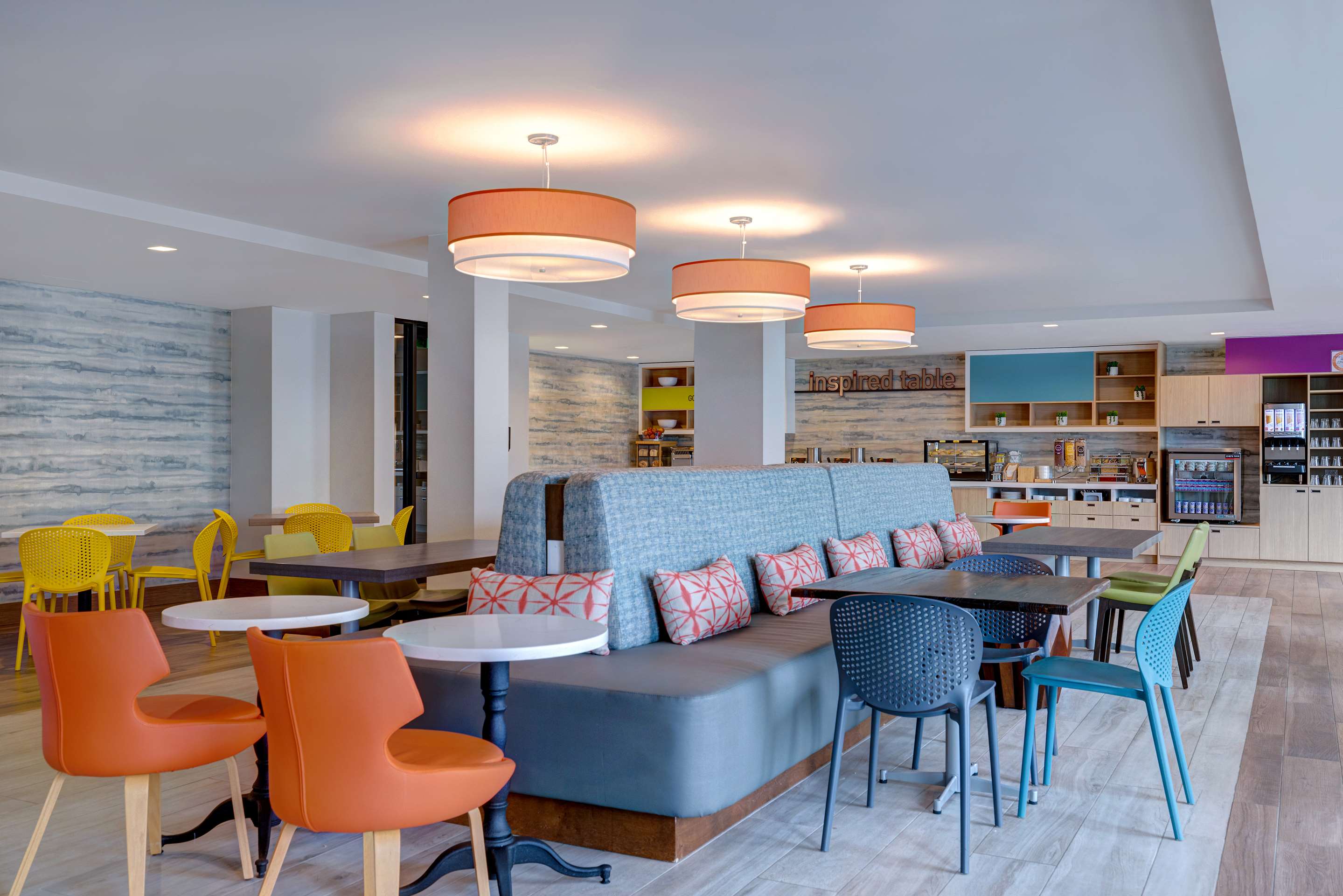 Breakfast Area | Home2 Suites By Hilton Anaheim Resort