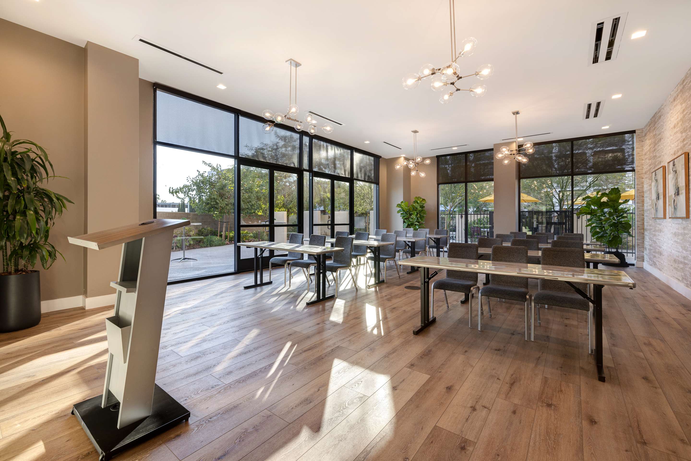 Meeting Room | Home2 Suites By Hilton Anaheim Resort