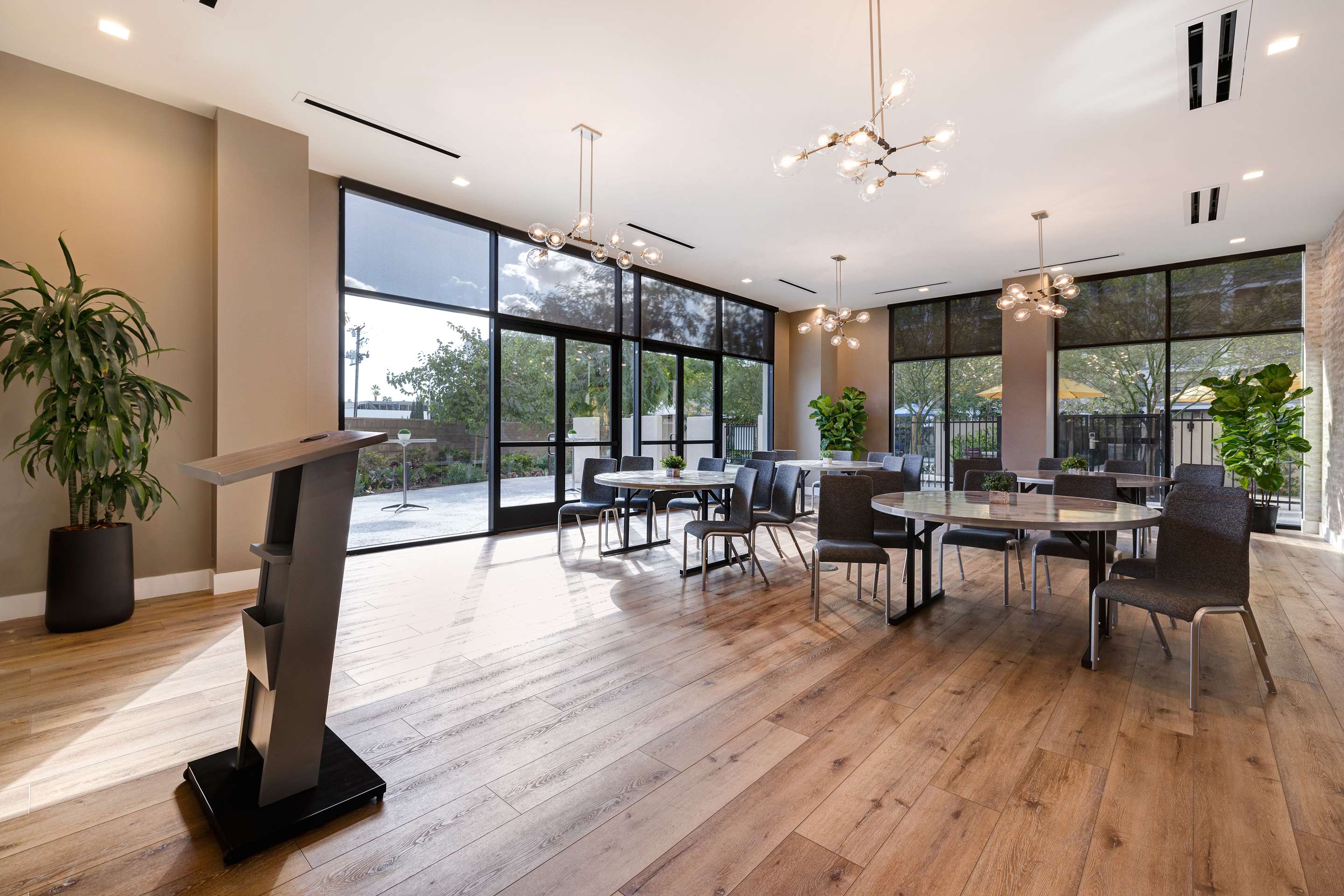 Meeting Room | Home2 Suites By Hilton Anaheim Resort