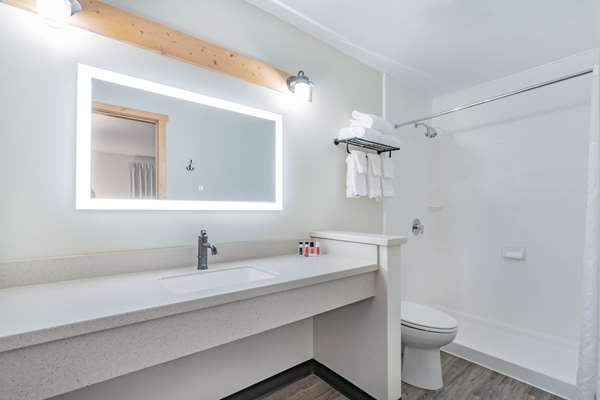  - Travelodge Bighorns Lovell