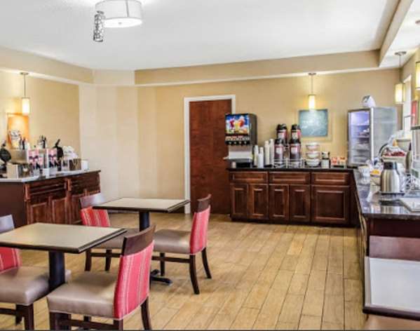 Amenities - SureStay Plus Hotel by Best Western Jonestown - I-81, Exit 90