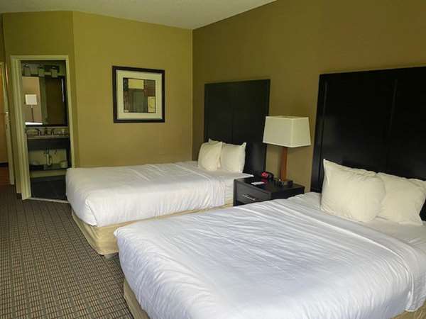  - SureStay Plus Hotel by Best Western Jonestown - I-81, Exit 90