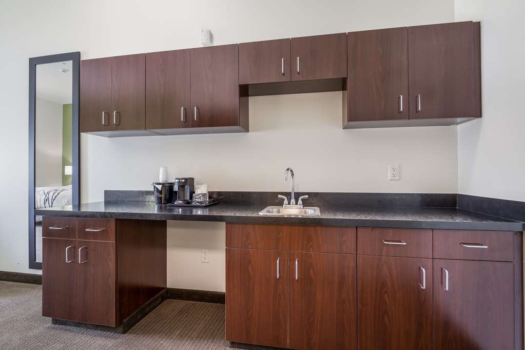 SLEEP INN AND SUITES PARK CITY-guestroom-Guest Room,Suite,On-Site.jpg