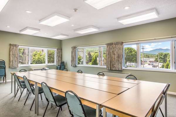  - Rodeway Inn Gorham