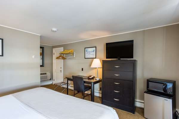  - Rodeway Inn Gorham