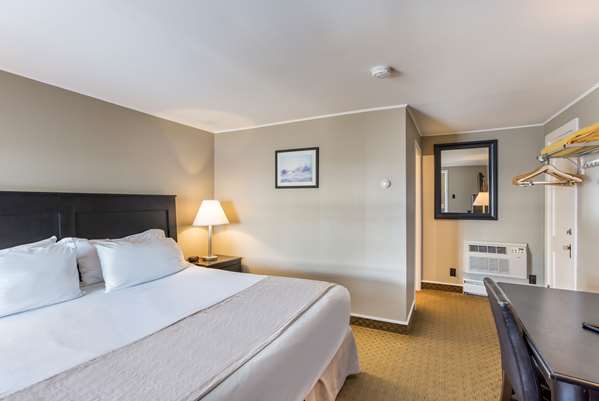  - Rodeway Inn Gorham