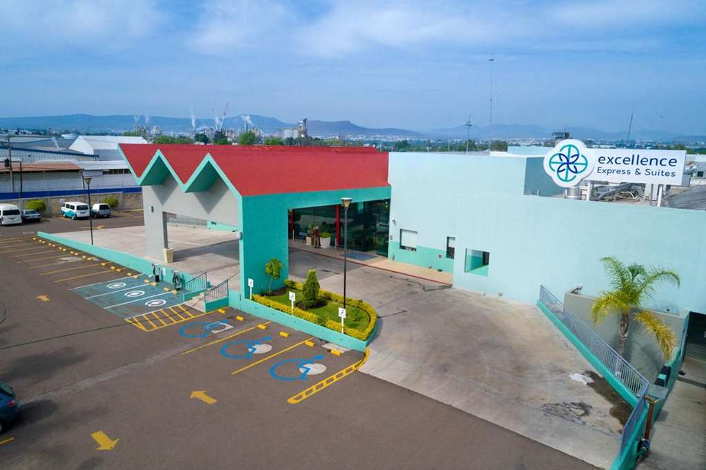 Excellence Express Stes San Juan del Rio