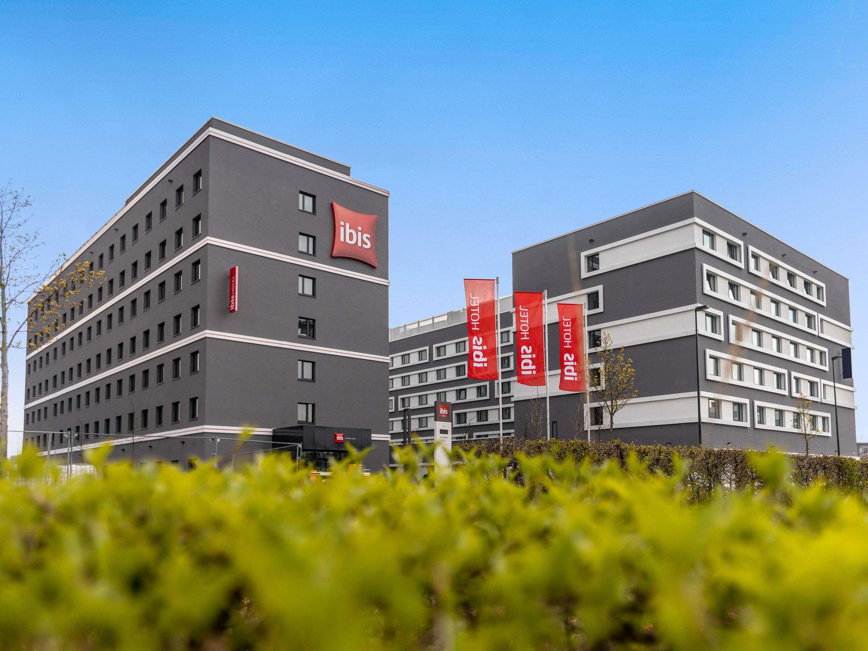 Ibis Dusseldorf Airport, Dusseldorf