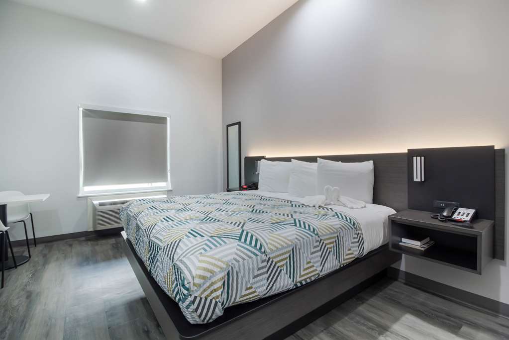 STUDIO 6 KATY, TX, KATY, TX-guestroom-Guest Room,Suite,On-Site.jpg