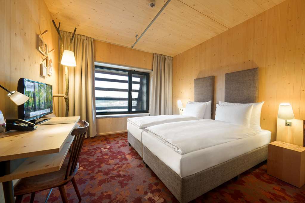 RAPHAEL HOTEL WAELDERHAUS-guestroom-Guest Room,On-Site.jpg