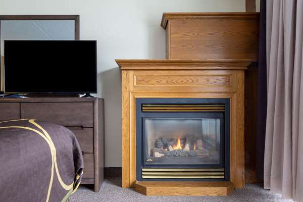  - Super 8 Hotel Niagara Falls by the Falls