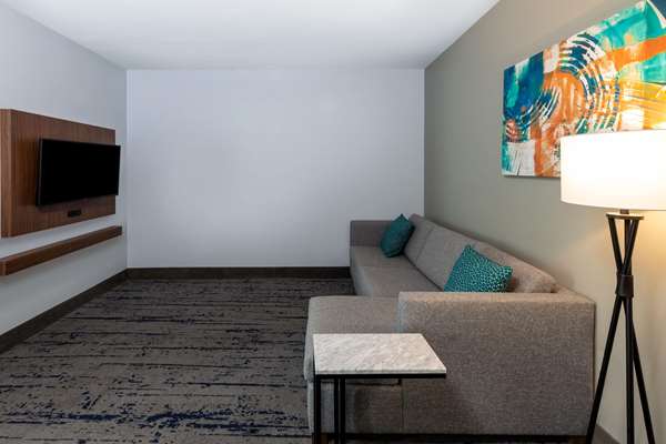  - La Quinta Inn & Suites North Frisco