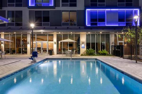 Pool - TRYP Hotel by Wyndham Seaworld Orlando