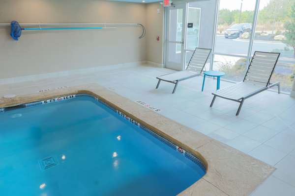 Pool - Home2 Suites by Hilton Cumming