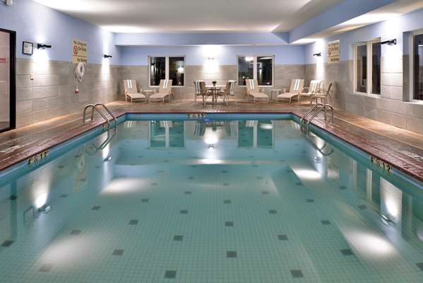 Pool - Hampton Inn Kansas City