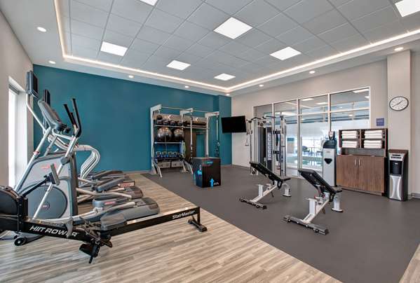 Fitness/ Exercise Room - Hampton Inn & Suites Waterloo