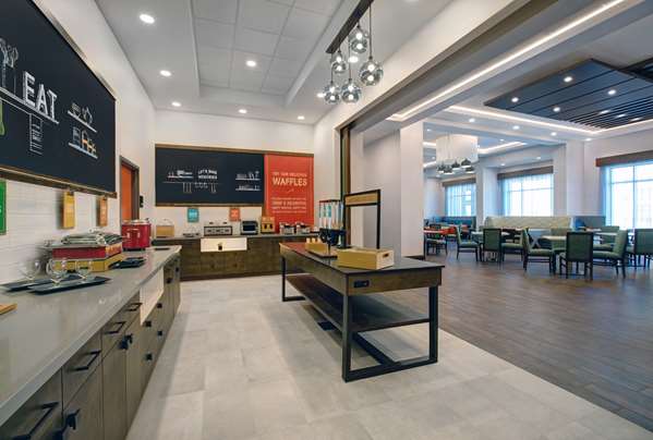 Amenities - Hampton Inn & Suites Waterloo