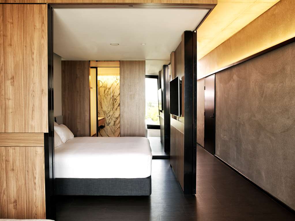 A BY ADINA CANBERRA-guestroom-Guest Room,On-Site.jpg