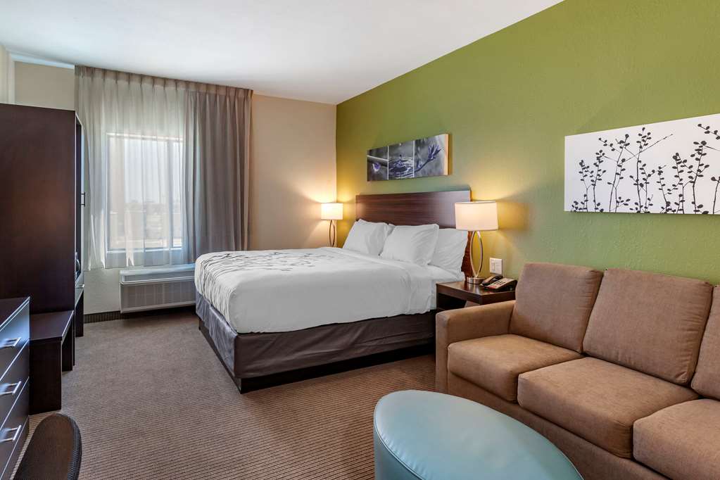 SLEEP INN AND SUITES WALLER-guestroom-Guest Room,On-Site.jpg